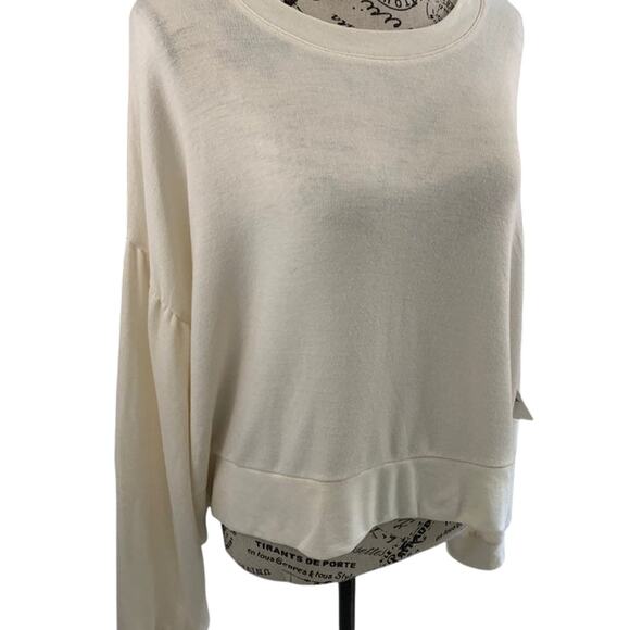 Arizona Jean Co Women's Size 2X Crop Top Off White Long Sleeve Lightweight NEW - Picture 2 of 4